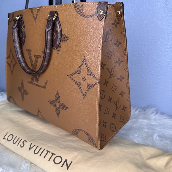 LOUIS VUITTON ON THE GO -MM Size in Monogram Reverse - Picture 4 of 16